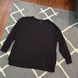 Old Navy Active Ultralite Long-sleeve with Side Slits